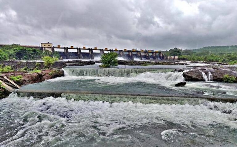 Pune Water Crisis | पुणे महापालिकेला दररोज किमान 50 MLD पाणी बचत करावी लागणार! Pune Water Crisis | पुणे महापालिकेला दररोज किमान 50 MLD पाणी बचत करावी लागणार!