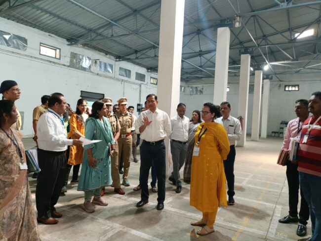 Pune Collector Dr. Suhas Diwase reviews EVM security at Koregaon Park