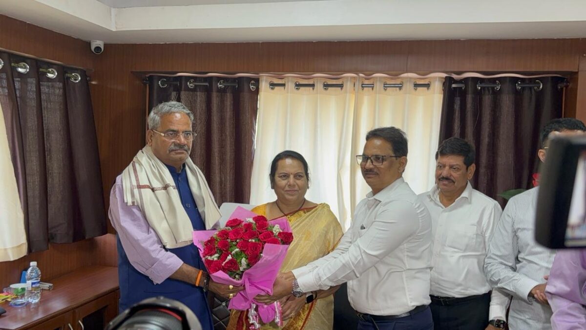 MHADA Pune | Shivajirao Adhalrao Patil | शिवाजीराव आढळराव पाटील यांची पुणे म्हाडा अध्यक्ष पदावर नियुक्ती MHADA Pune | Shivajirao Adhalrao Patil | शिवाजीराव आढळराव पाटील यांची पुणे म्हाडा अध्यक्ष पदावर नियुक्ती