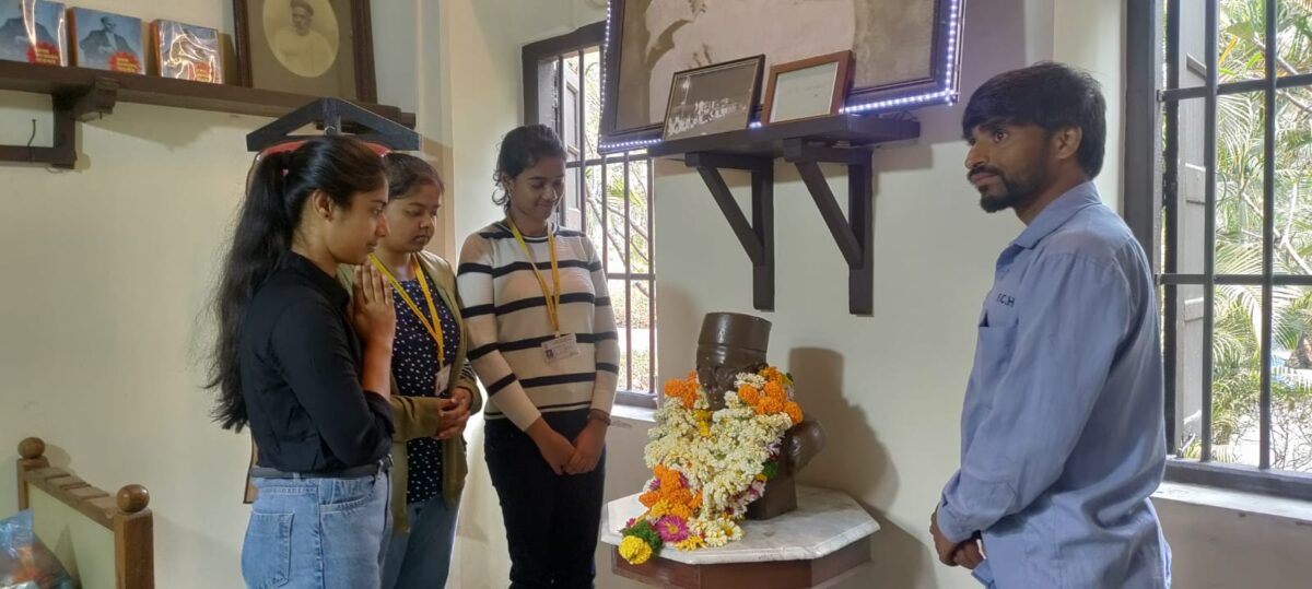 Swatantra Veer Savarkar | सावरकरांची खोली राहणार दर्शनासाठी खुली