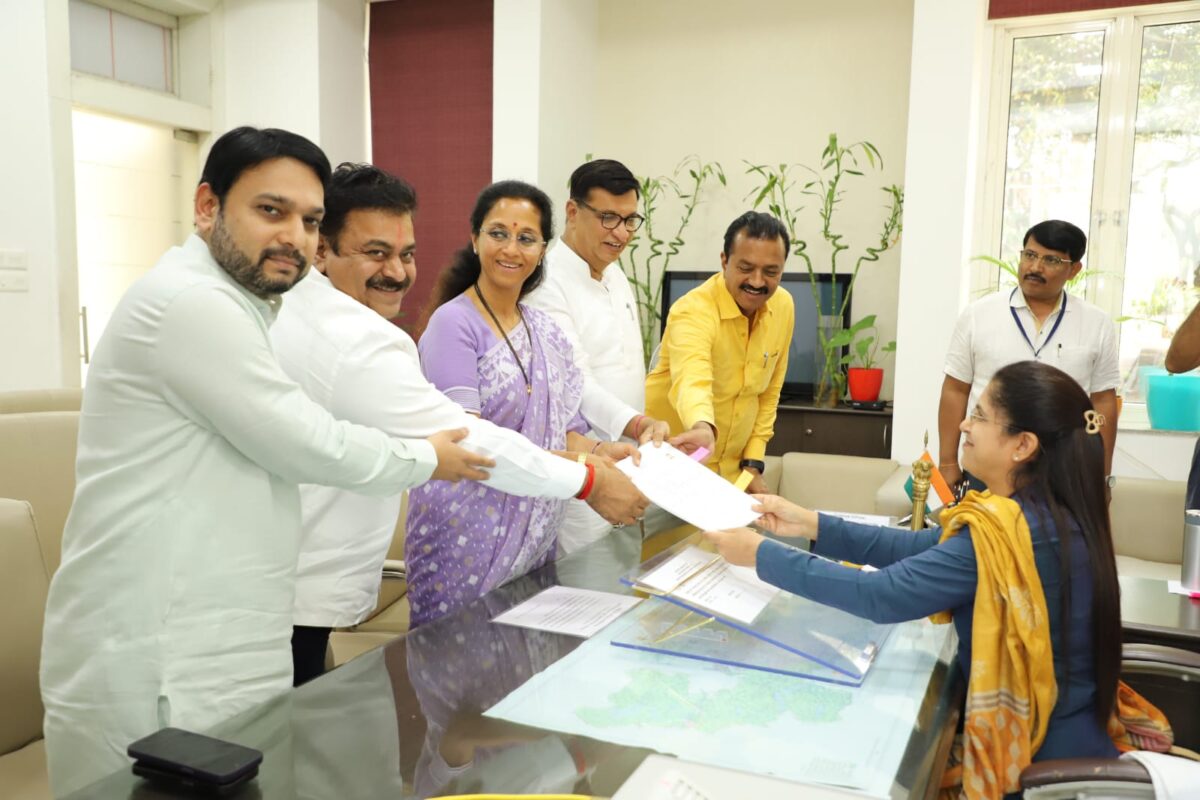 Supriya Sule Baramati Loksabha | या लढतीत मायबाप जनता माझ्या सोबत राहिल याची मला खात्री | सुप्रिया सुळे Supriya Sule Baramati Loksabha | या लढतीत मायबाप जनता माझ्या सोबत राहिल याची मला खात्री | सुप्रिया सुळे