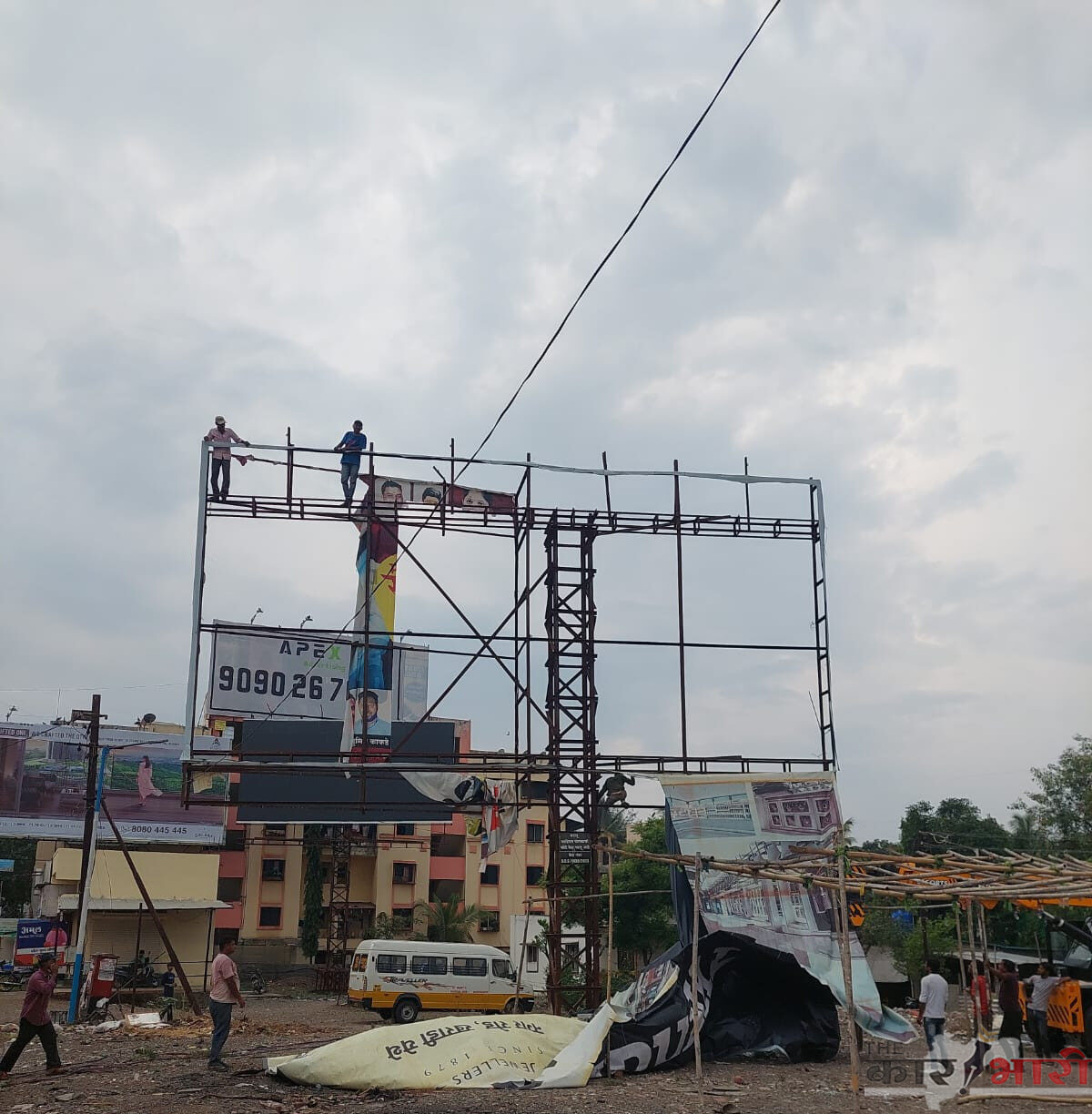 Pune PMC News | अनधिकृत फ्लेक्स साठी आता १० हजार दंड तर फलक निष्कासन शुल्क २ लाख | जाहिरातदार तसेच जागा मालका वर देखील कारवाई 