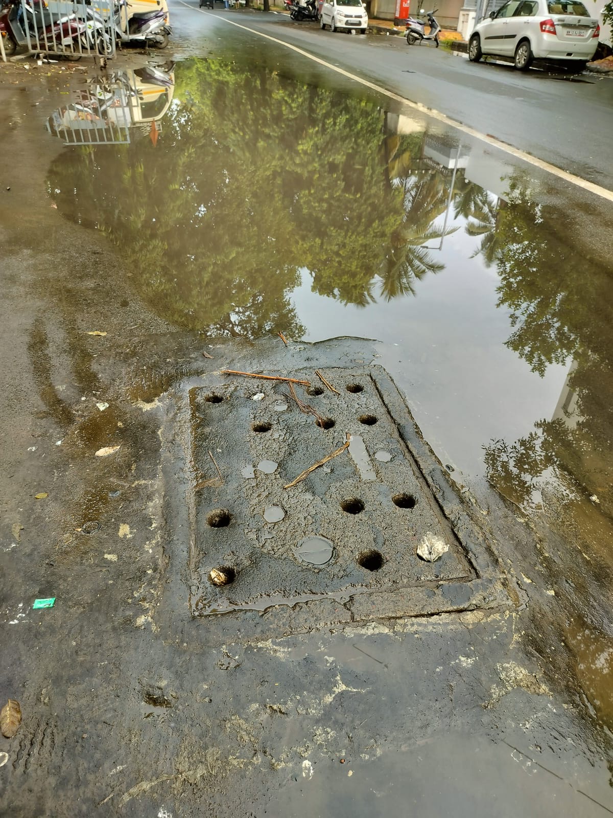 Pune Rain | PMC Pune | पुणे महापालिकेने उपाययोजना करूनही रस्त्यावर पाणी साचते; म्हणजे हा दोष पाण्याचाच!