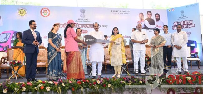 Pink E-Rickshaw | मेट्रो स्थानके, विमानतळ तसेच पर्यटनस्थळांच्या ठिकाणी पिंक ई-रिक्षाला फीडर सेवेचा दर्जा देणार-उपमुख्यमंत्री अजित पवार