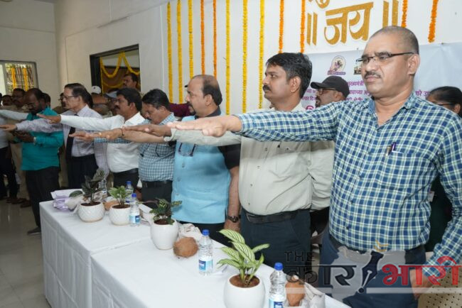 Kondhwa Yevalewadi Ward Office  | कोंढवा येवलेवाडी क्षेत्रीय कार्यालयाच्या वतीने सेवकासाठी आरोग्य शिबीर आणि पुस्तकांचे ग्रंथालय 