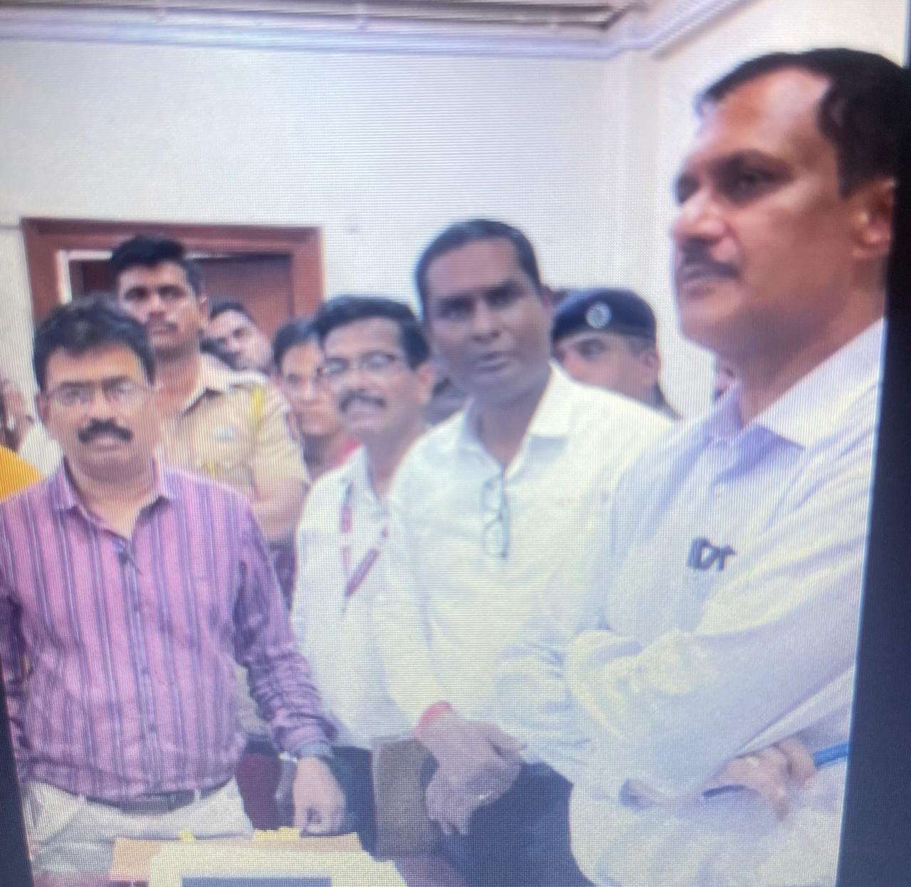 Vadgaonsheri Constituency | अनियमित पाणीपुरवठ्या वरून माजी नगरसेवकाचे मुंडन आंदोलन 