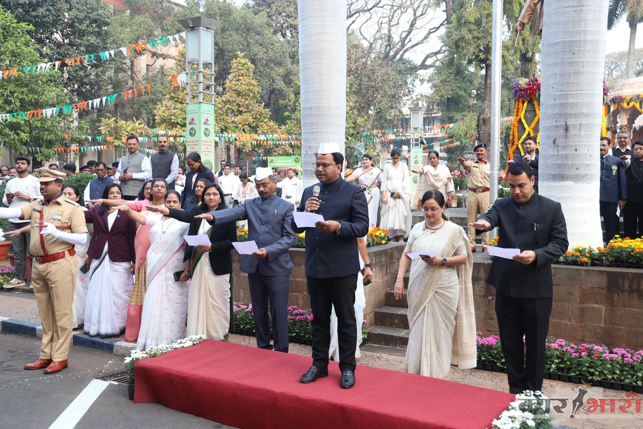 PMC Celebrates 77th Republic Day | पुणे महानगरपालिकेत भारताचा ७७ वा प्रजासत्ताक दिन उत्साहात साजरा 