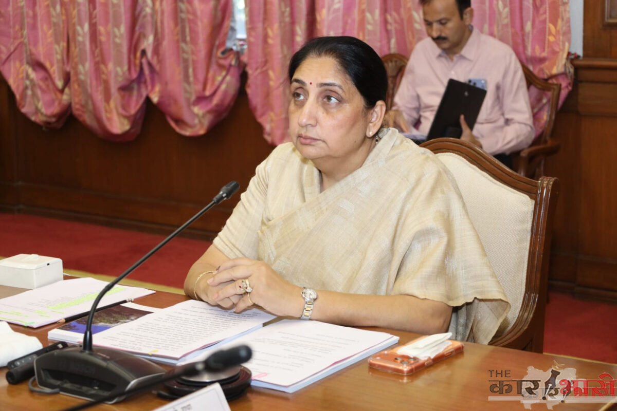 DCM Sunetra Pawar | उपमुख्यमंत्री सुनेत्रा पवार यांच्या अध्यक्षतेखाली जिल्हा नियोजन समितीची बैठक संपन्न  | एक हजार ३२ कोटींच्या प्रारूप आराखड्यास मान्यता