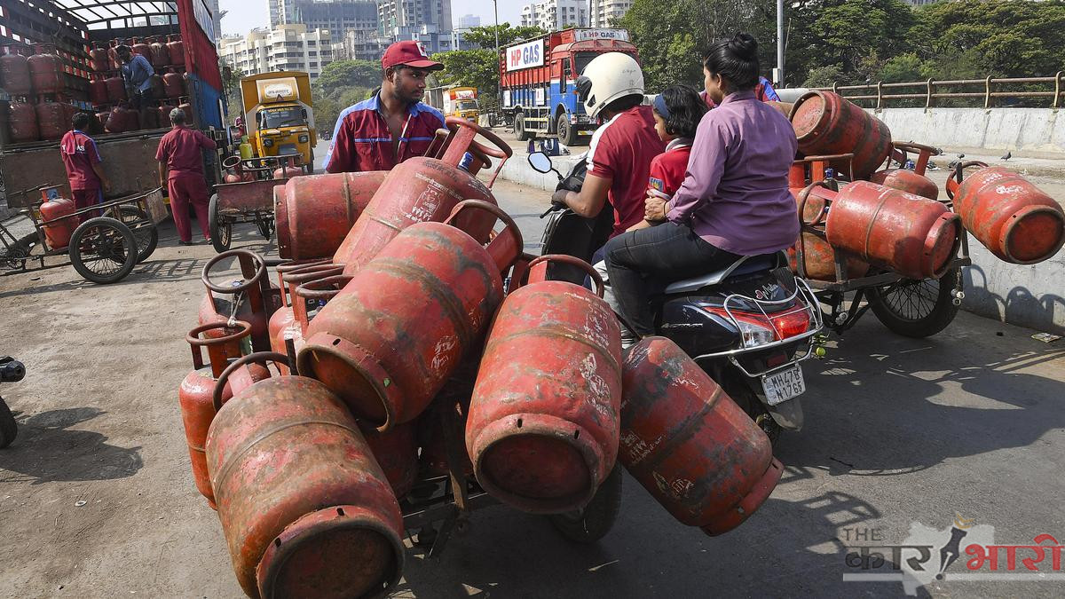 Gas Cylinder Shortage in Pune | गॅसचा काळाबाजार करणाऱ्यांवर कारवाई करा | महापौर मंजुषा नागपुरे यांच्या प्रशासनाला सुचना | गॅस सिलेंडरचा पुरेसा साठा; अफवांवर विश्वास ठेवू नका – जिल्हाधिकारी जितेंद्र डुडी