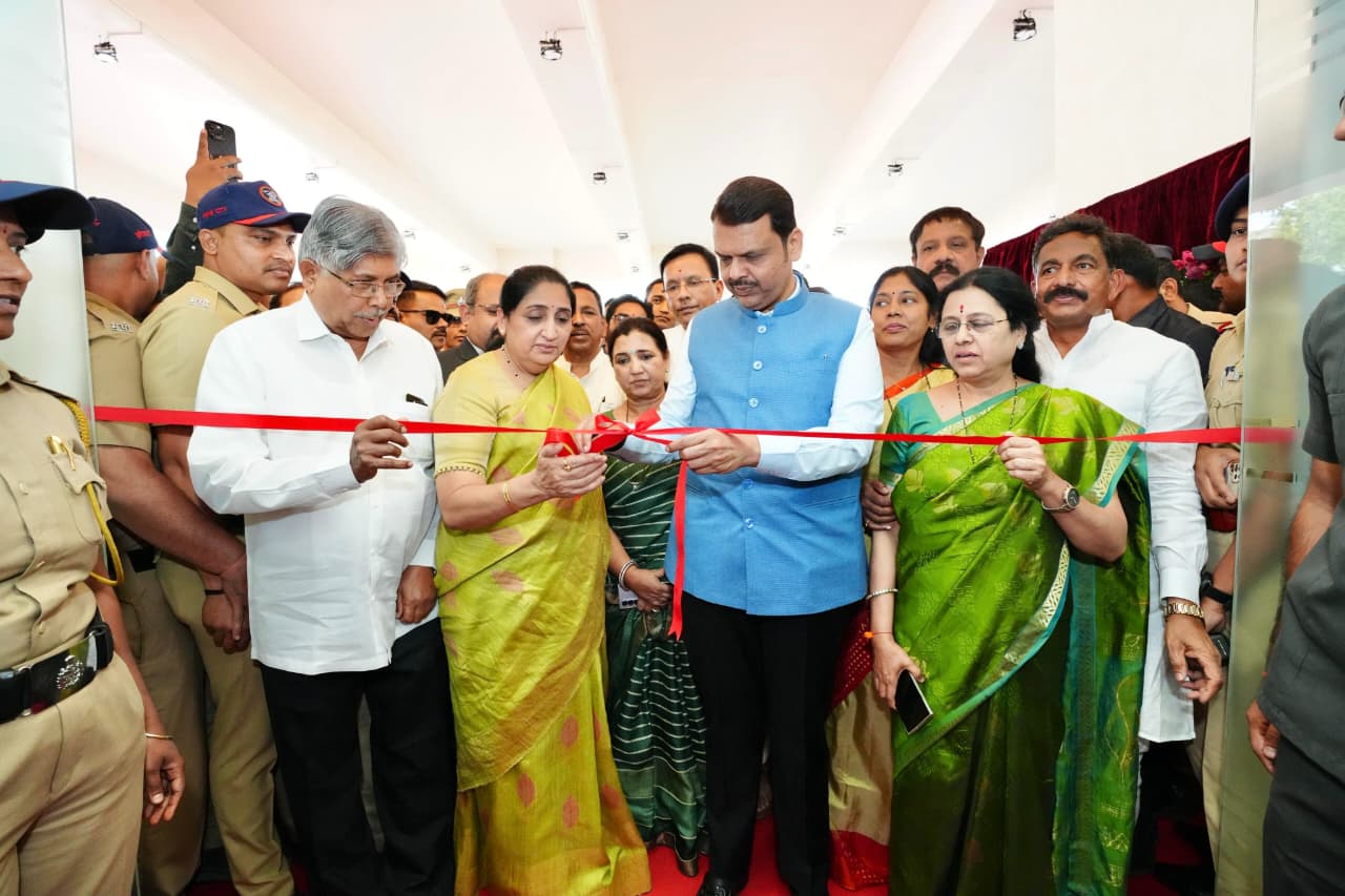 Pune Metro | पुण्यात मेट्रोचे २०० किमीचे जाळे उभारणार – मुख्यमंत्री देवेंद्र फडणवीस  | पुणे मेट्रो भवनचे मुख्यमंत्री देवेंद्र फडणवीस यांच्या हस्ते उद्घाटन