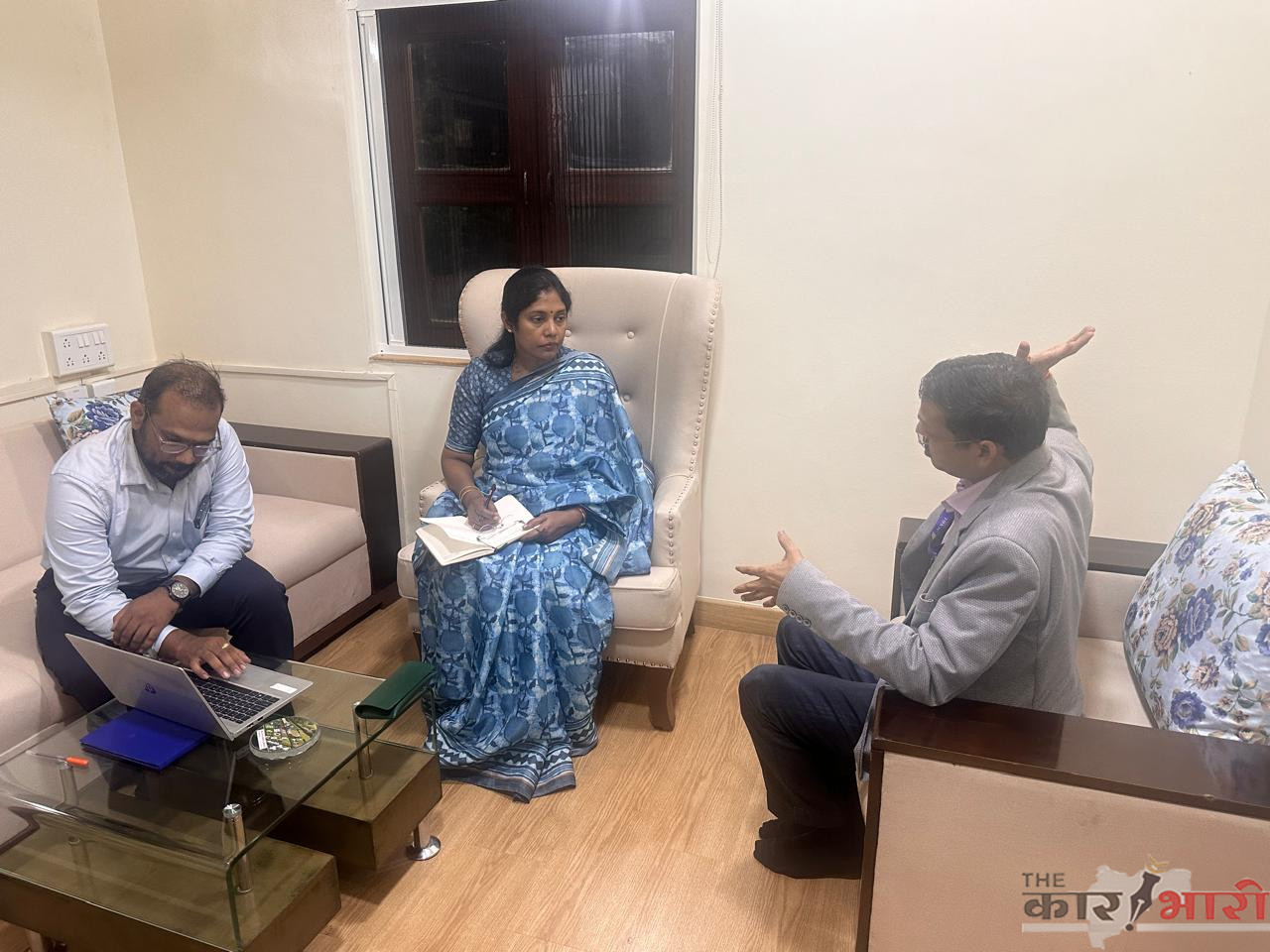 Pune Mayor on MNGL | ज्या भागांत अद्याप MNGL गॅस पाइपलाइन सेवा उपलब्ध नाही तिथे प्राधान्याने सेवा देण्याच्या महापौरांच्या सूचना Pune Mayor on MNGL | ज्या भागांत अद्याप MNGL गॅस पाइपलाइन सेवा उपलब्ध नाही तिथे प्राधान्याने सेवा देण्याच्या महापौरांच्या सूचना