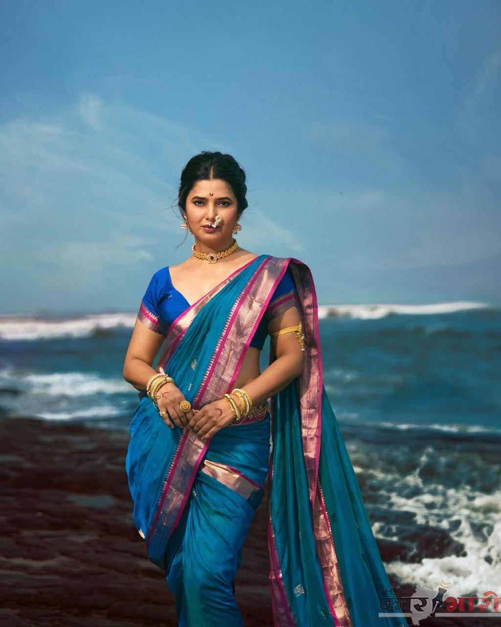 Cannes Film Festival Prajakta Mali Nauvaree Saree| कान्सच्या रेड कार्पेटवरील प्राजक्ताच्या सौंदर्याला ‘निरुपा सारीज’चा साज
