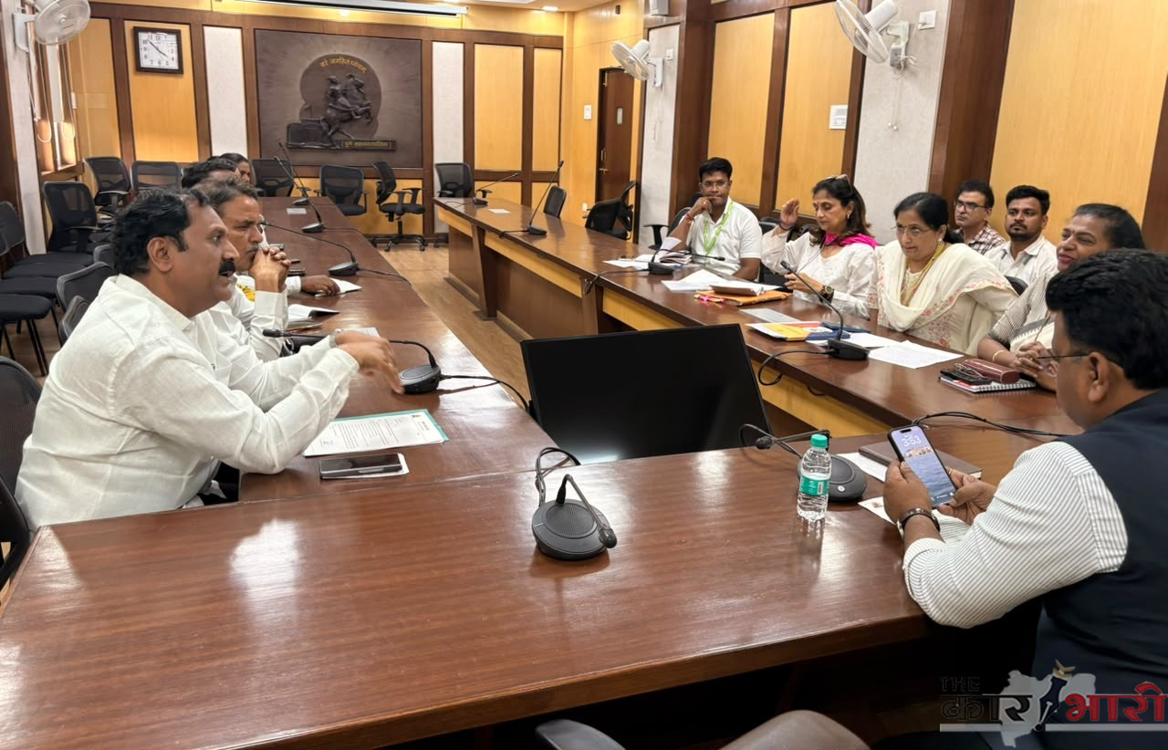 NUHM Employees | NUHM कर्मचाऱ्यांच्या पगार, भत्ते आणि आरोग्य सुविधांबाबत आयुक्तांसोबत महत्त्वाची बैठक | वेळेवर पगार देण्याचे आश्वासन NUHM Employees | NUHM कर्मचाऱ्यांच्या पगार, भत्ते आणि आरोग्य सुविधांबाबत आयुक्तांसोबत महत्त्वाची बैठक | वेळेवर पगार देण्याचे आश्वासन