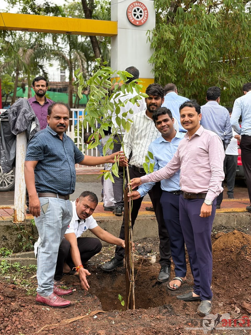 Nyati Group | न्याती ग्रुपची ‘३० वर्षे, ३० वृक्ष’ पर्यावरण मोहीम | डॉ. नितीन न्याती यांच्या वाढदिवसानिमित्त येरवड्यात वृक्षारोपण