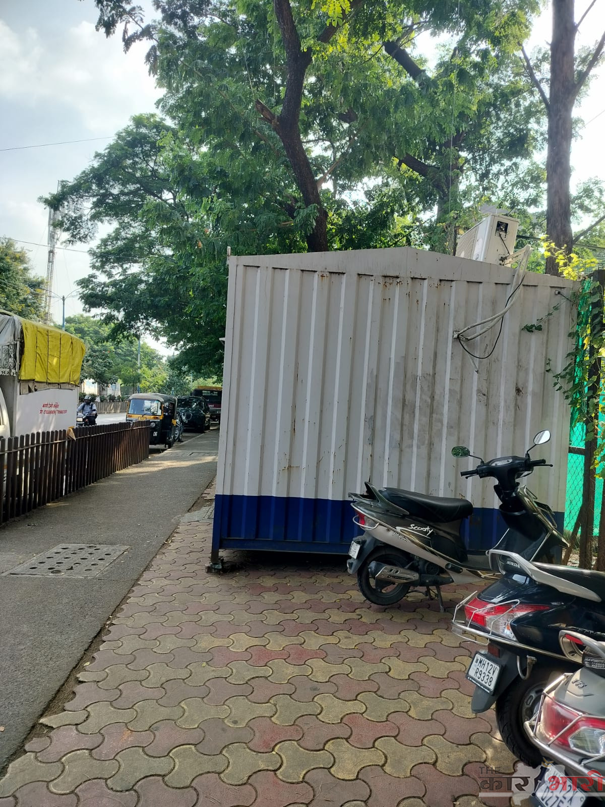 Karvenagar Footpath Encroachment | पुण्याच्या बेस्ट फुटपाथवर अतिक्रमण! | सायकल टूर कंत्राटदाराला पथ विभागाची मेहेरबानी| विवेक वेलणकर यांचा आरोप Karvenagar Footpath Encroachment | पुण्याच्या बेस्ट फुटपाथवर अतिक्रमण! | सायकल टूर कंत्राटदाराला पथ विभागाची मेहेरबानी| विवेक वेलणकर यांचा आरोप
