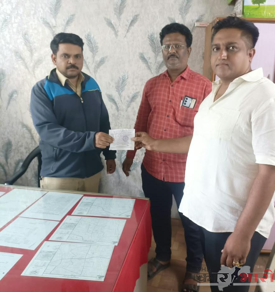 PMC Drainage Action | लोहियानगरमध्ये बांधकामाचे पाणी थेट ड्रेनेज चेंबरमध्ये! ‘टार्गेट इन्फ्रा डेव्हलपर्स एल.एल.पी’ला २५ हजारांचा दंड PMC Drainage Action | लोहियानगरमध्ये बांधकामाचे पाणी थेट ड्रेनेज चेंबरमध्ये! ‘टार्गेट इन्फ्रा डेव्हलपर्स एल.एल.पी’ला २५ हजारांचा दंड
