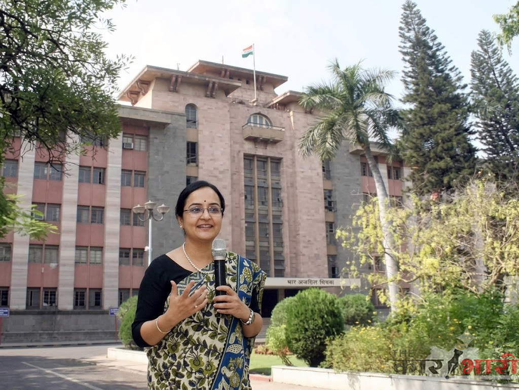 Pavneet Kaur IAS | मोटेरोझा प्रकरणात आर्किटेक्टचा परवाना निलंबित, विकासकाची कामे बंद | दोन अभियंत्यांची विभागीय चौकशी